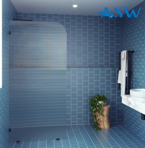 Ultra Clear Screen Fluted Glass 2050H with Right Radius Corner 200mm